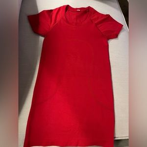 Lululemon swiftly tech short sleeve shirt 2.0, Size 0, and color is red!